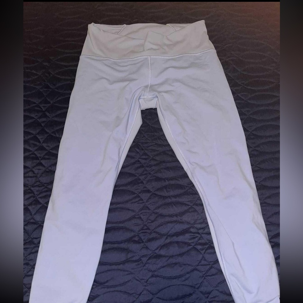 Lilac Lululemon Leggings size 12 but tighter fit